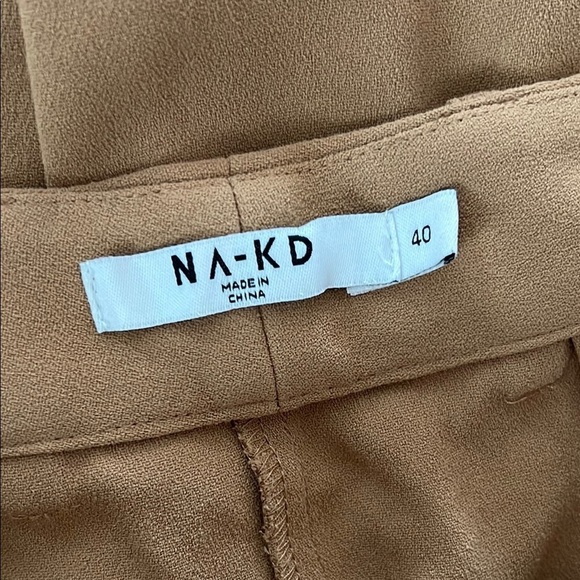 Tan Wide-Leg Chinos with Classic Design - EU 40 - Picture 4 of 7